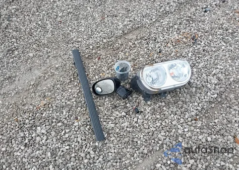 2013 Dodge Challenger Sxt z USA, uszkodzony, nr VIN 2C3CDYAG3DH548883